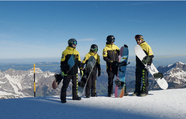 boardlocal snowboard group lessons with www.prime-engelberg.ch