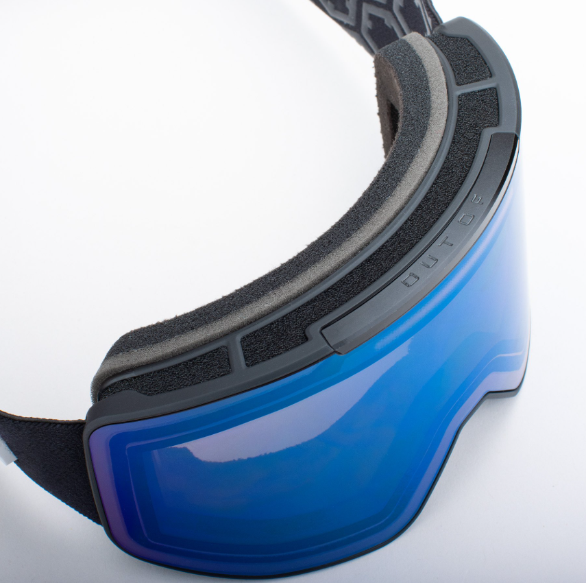 out of goggle electra 3 black irid blue