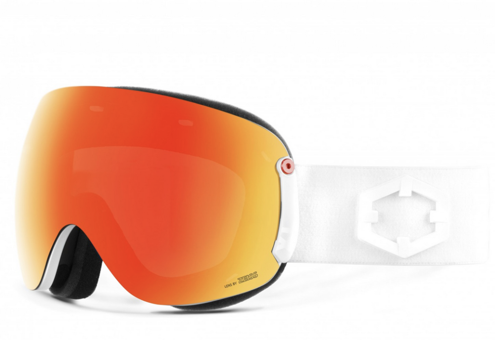 out of goggle open  white red mci