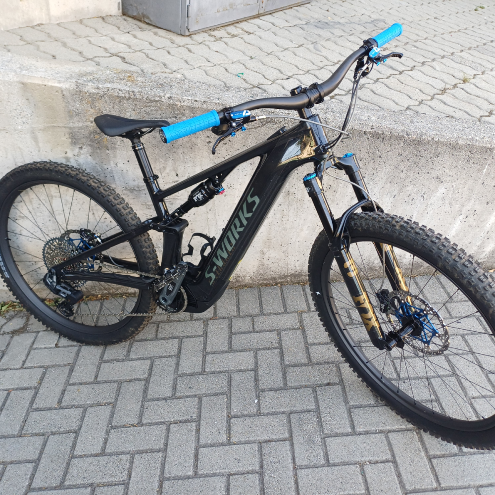 specialized LEVO R Expert Carbon